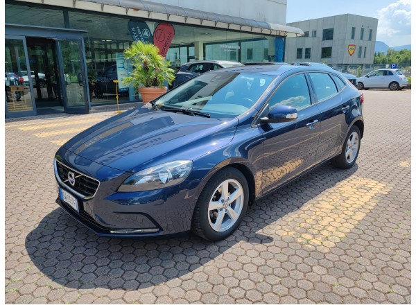 VOLVO V40 BUSIENSS D2 115CV CAVALLI EURO 5B OK NEO PATETATI !!!!